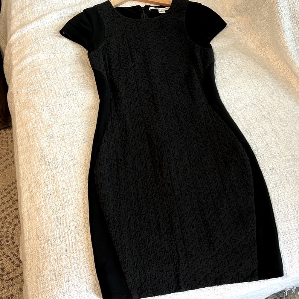 Diane von Furstenberg, black, cap sleeve sheath dress